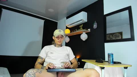 Snapshot of george_prince2 chatting on 6, 1, 2025 independent model online show from 6, 1, 2025