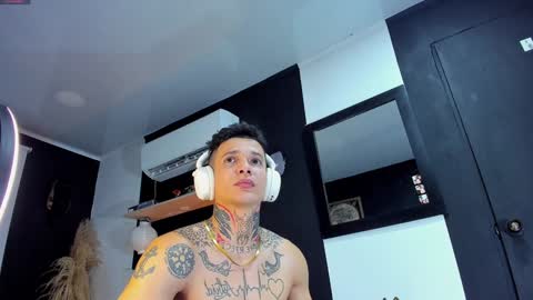 Snapshot of george_prince2 chatting on 10, 1, 2025 independent model online show from 10, 1, 2025