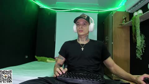 Snapshot of george_prince2 chatting on 27, 1, 2025 independent model online show from 27, 1, 2025