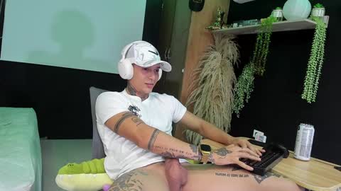 Snapshot of george_prince2 chatting on 7, 2, 2025 independent model online show from 7, 2, 2025