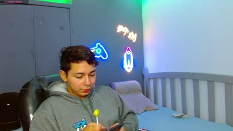 GEORGE online show from 30, 1, 2025