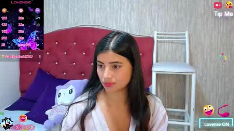 Snapshot of georgia_oli chatting on 8, 10, 2025 georgia_oli online show from 8, 10, 2025