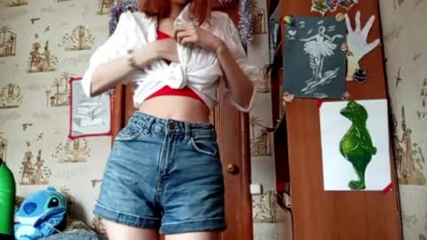 Ellie online show from 10, 4, 2026