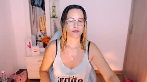 Snapshot of georginaferrer chatting on 4, 7, 2026 georgina Ferrer online show from 4, 7, 2026