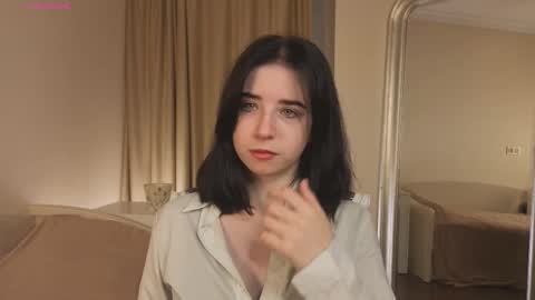 Snapshot of georginatrue chatting on 19, 10, 2025 My name is Kelly online show from 19, 10, 2025