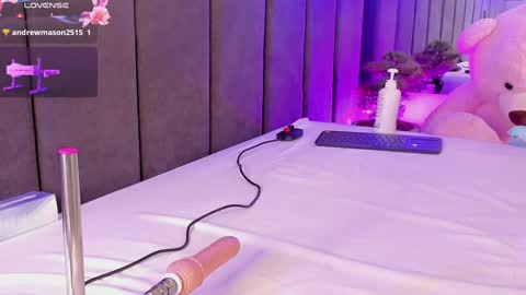 Kendal  online show from 11, 1, 2025