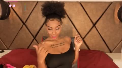 Snapshot of georgis__ chatting on 10, 11, 2025 Georgina online show from 10, 11, 2025