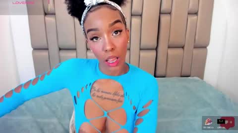 Snapshot of georgis__ chatting on 3, 12, 2025 Georgina online show from 3, 12, 2025