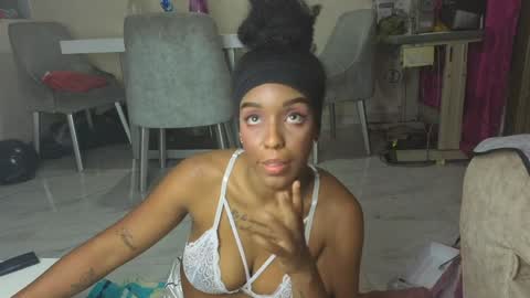 Snapshot of georgiss_ chatting on 5, 6, 2026 georgiss_ online show from 5, 6, 2026