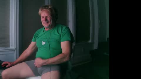 Snapshot of gethyn chatting on 9, 12, 2024 Gethyn online show from 9, 12, 2024