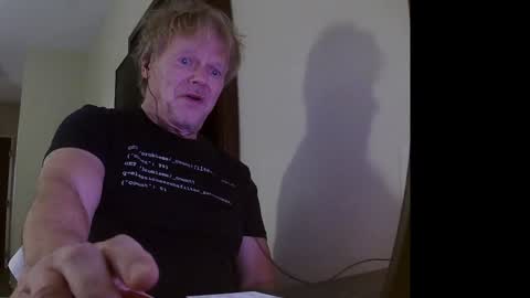 Snapshot of gethyn chatting on 1, 1, 2025 Gethyn online show from 1, 1, 2025