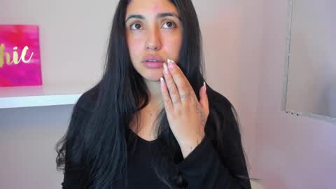 Danna Astrom online show from 29, 12, 2024