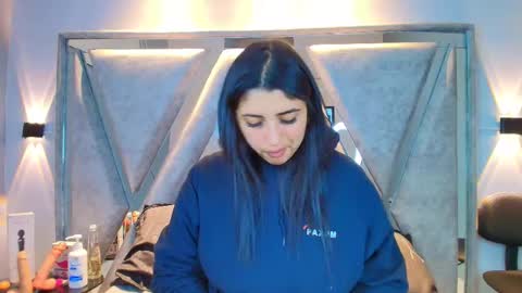 Danna Astrom online show from 11, 10, 2025