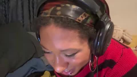 Snapshot of ghastgirlt_t chatting on 6, 11, 2025 ghastgirlt_t online show from 6, 11, 2025