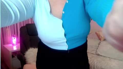 Snapshot of ghertrudequeen chatting on 15, 11, 2025 Ghertrudequeen online show from 15, 11, 2025