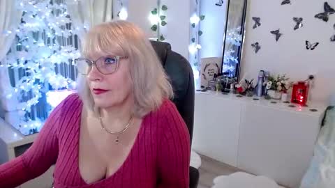Snapshot of ghertrudequeen chatting on 14, 12, 2025 Ghertrudequeen online show from 14, 12, 2025
