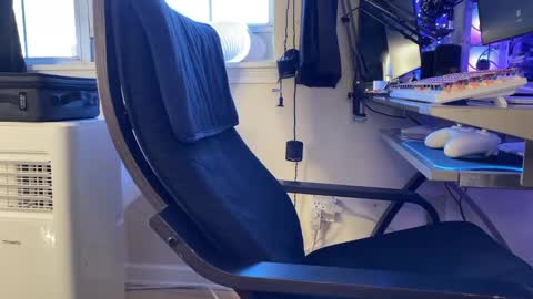 big boy ghost face online show from 23, 11, 2025