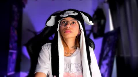 Sara online show from 4, 10, 2025