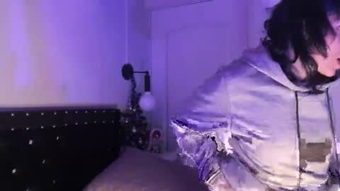 Snapshot of ghosty_doll chatting on 24, 11, 2025 Allison online show from 24, 11, 2025