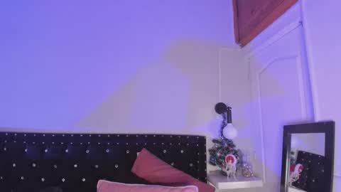 Snapshot of ghosty_doll chatting on 4, 12, 2025 Allison online show from 4, 12, 2025