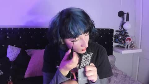 Snapshot of ghosty_doll chatting on 19, 12, 2025 Allison online show from 19, 12, 2025