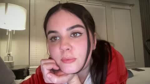 Snapshot of gia_is_horny chatting on 9, 1, 2025 The Queen of Squirt online show from 9, 1, 2025