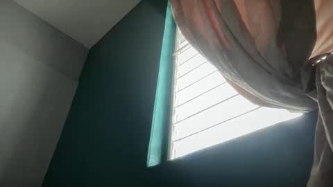 Snapshot of gia_is_horny chatting on 15, 1, 2025 The Queen of Squirt online show from 15, 1, 2025