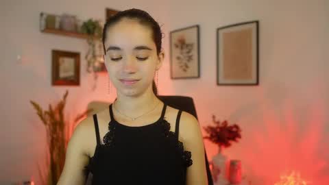 Snapshot of gia_paige18 chatting on 18, 9, 2025 Gia Paige18 online show from 18, 9, 2025