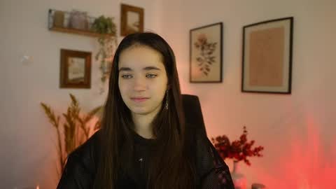 Snapshot of gia_paige18 chatting on 3, 10, 2025 Gia Paige18 online show from 3, 10, 2025