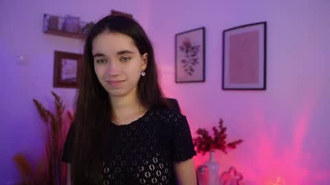 Snapshot of gia_paige18 chatting on 2, 12, 2025 Gia Paige18 online show from 2, 12, 2025