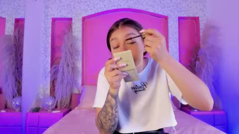 Gia online show from 11, 11, 2025