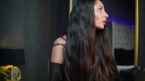 Snapshot of giaeasyice chatting on 1, 11, 2025 Gia online show from 1, 11, 2025