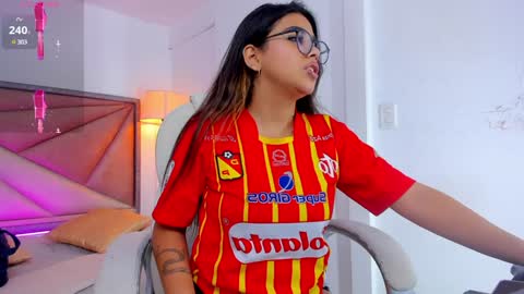 Gia  online show from 13, 1, 2025