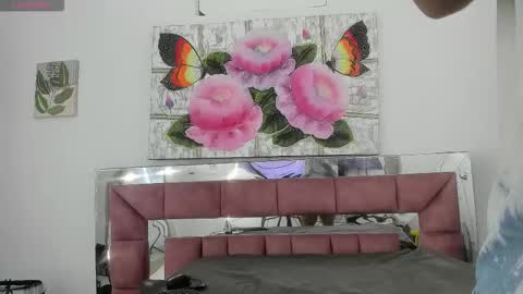 Snapshot of giamacaray chatting on 23, 11, 2025 Giamacaray online show from 23, 11, 2025