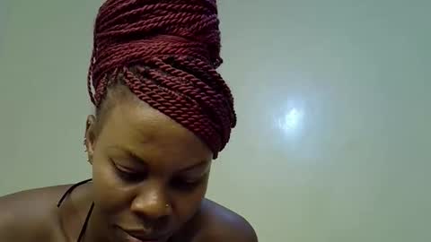 Snapshot of gianna_012 chatting on 15, 9, 2025 ENNY online show from 15, 9, 2025