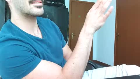 gianniamalfi online show from 11, 4, 2026