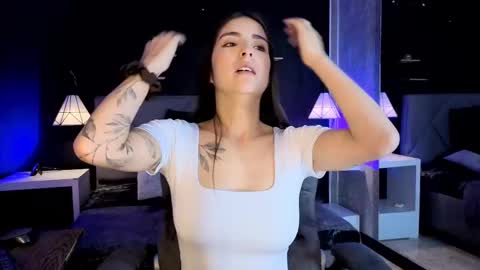 Snapshot of giapearl2 chatting on 26, 10, 2025 Gia online show from 26, 10, 2025