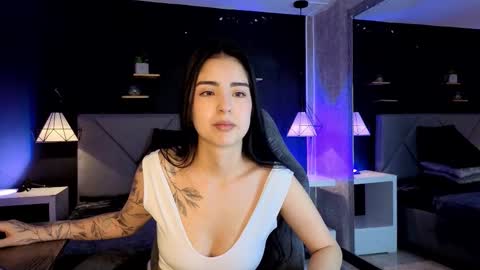 Snapshot of giapearl2 chatting on 27, 11, 2025 Gia online show from 27, 11, 2025