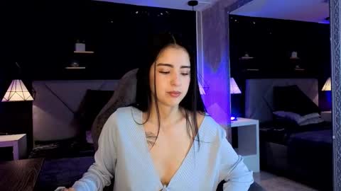 Snapshot of giapearl2 chatting on 2, 12, 2025 Gia online show from 2, 12, 2025