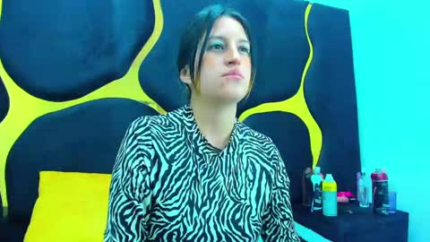 GiaRoussel online show from 6, 3, 2025