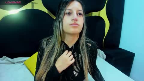 GiaRoussel online show from 31, 10, 2025