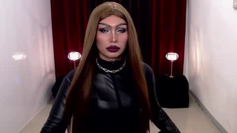 Gia X online show from 13, 12, 2024