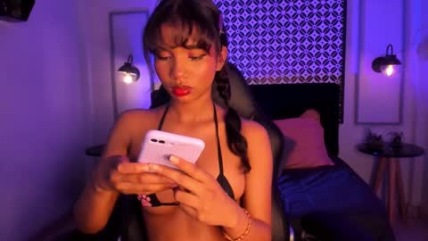 Snapshot of gigi_strawberry chatting on 11, 3, 2025 GIGI online show from 11, 3, 2025