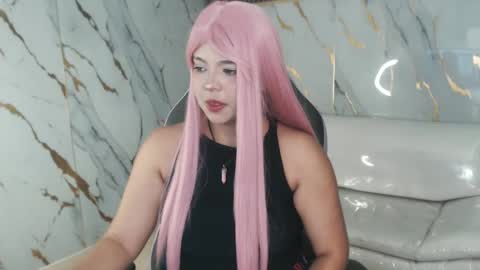 Snapshot of gigi_wet chatting on 23, 11, 2025 Gigi online show from 23, 11, 2025