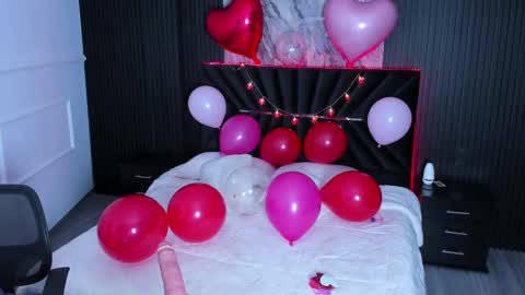 Snapshot of gigiidoll chatting on 14, 2, 2025 Gigi Doll online show from 14, 2, 2025