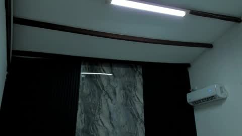 Snapshot of gigiidoll chatting on 12, 9, 2025 Gigi Doll online show from 12, 9, 2025