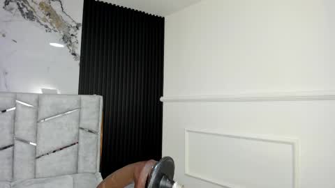 Snapshot of gigiidoll chatting on 10, 10, 2025 Gigi Doll online show from 10, 10, 2025