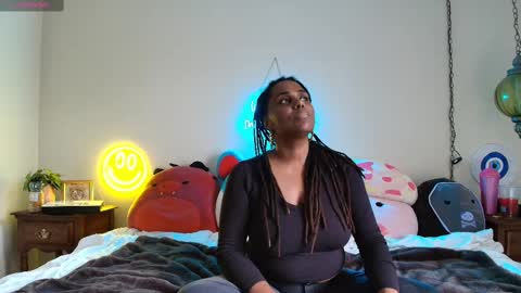 Snapshot of gigimcfee chatting on 23, 9, 2025 G Money online show from 23, 9, 2025