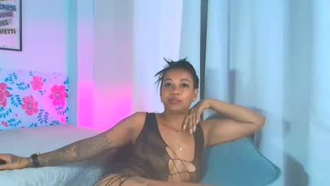 Sharlotte  online show from 25, 11, 2025