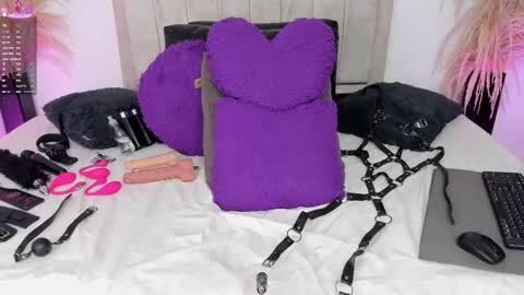 Snapshot of giiny_ chatting on 3, 2, 2026 pamela online show from 3, 2, 2026